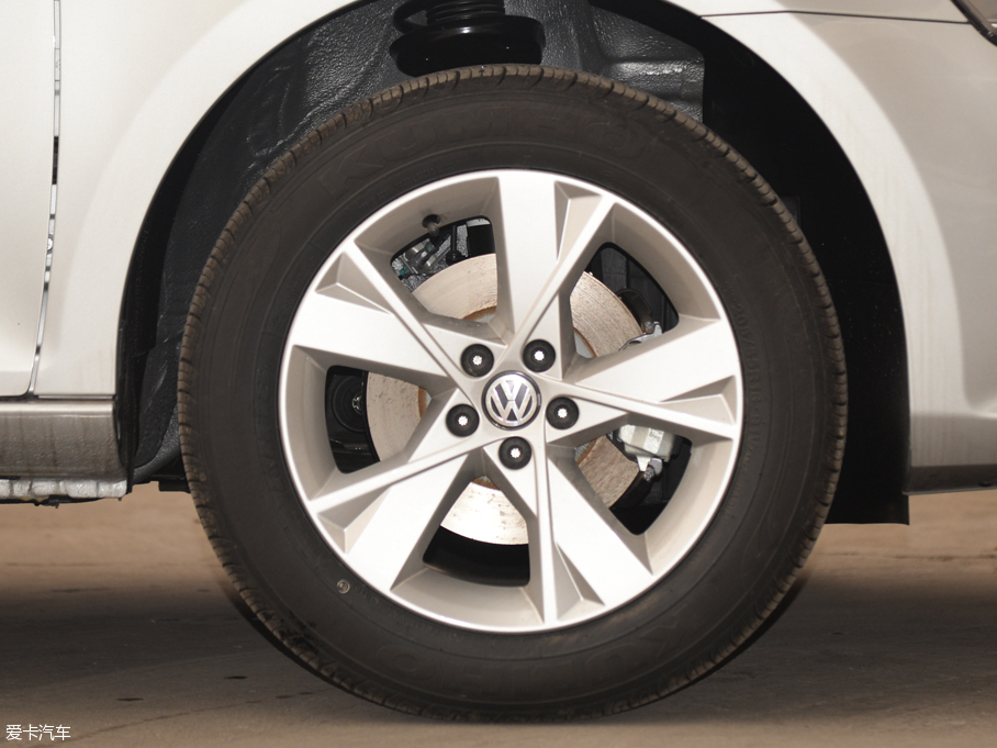 2015 |ݰ 1.6L քӕr