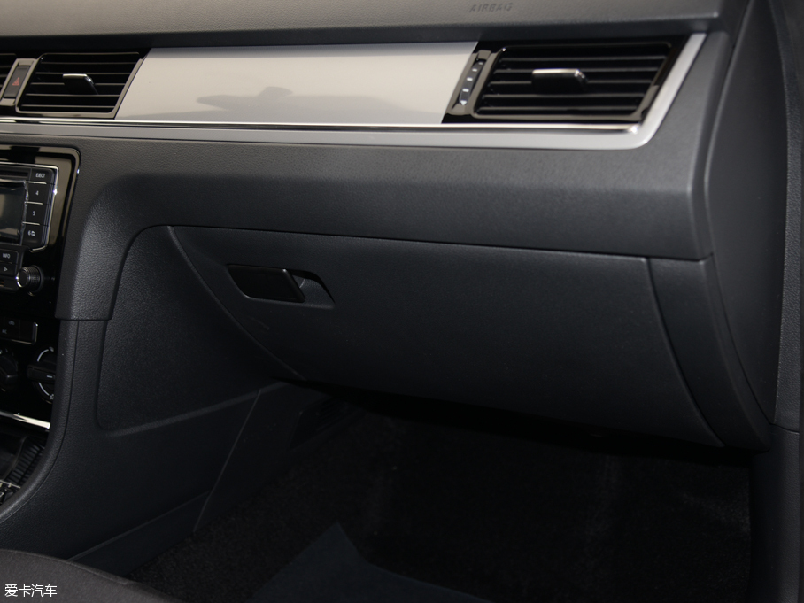 2015 |ݰ 1.6L քӕr