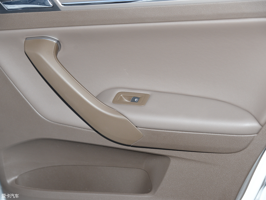 2015 |ݰ 1.6L Ԅm