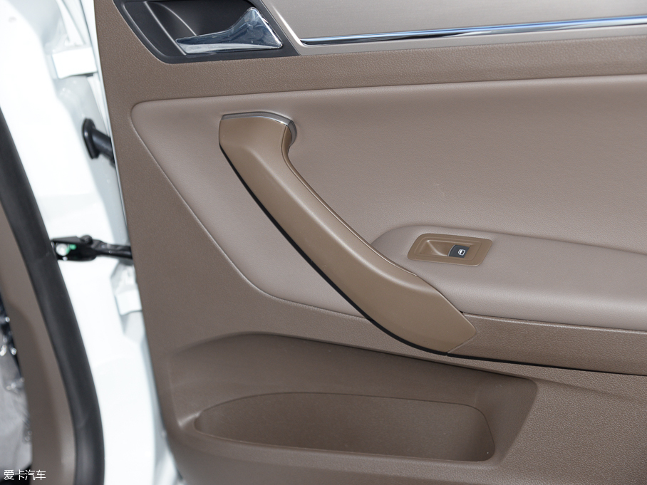 2015 |ݰ 1.6L Ԅm