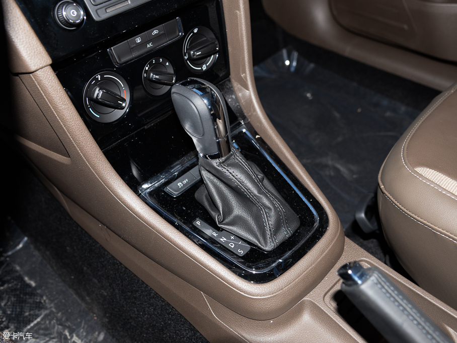 2015(li) |(zh)ݰ 1.6L Ԅ(dng)m