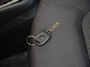 2015|ݰ 1.6L քӕr ܇耳