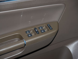 2015|ݰ 1.6L Ԅm {܇ƅ^	