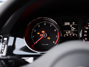 2015|ݰ 1.6L Ԅm п؅^