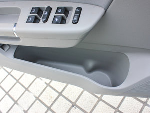 2015|ݰ 1.6L Ԅӕr ǰTg