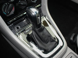 2015|(zh)ݰ 1.6L Ԅ(dng)r(sh) QU