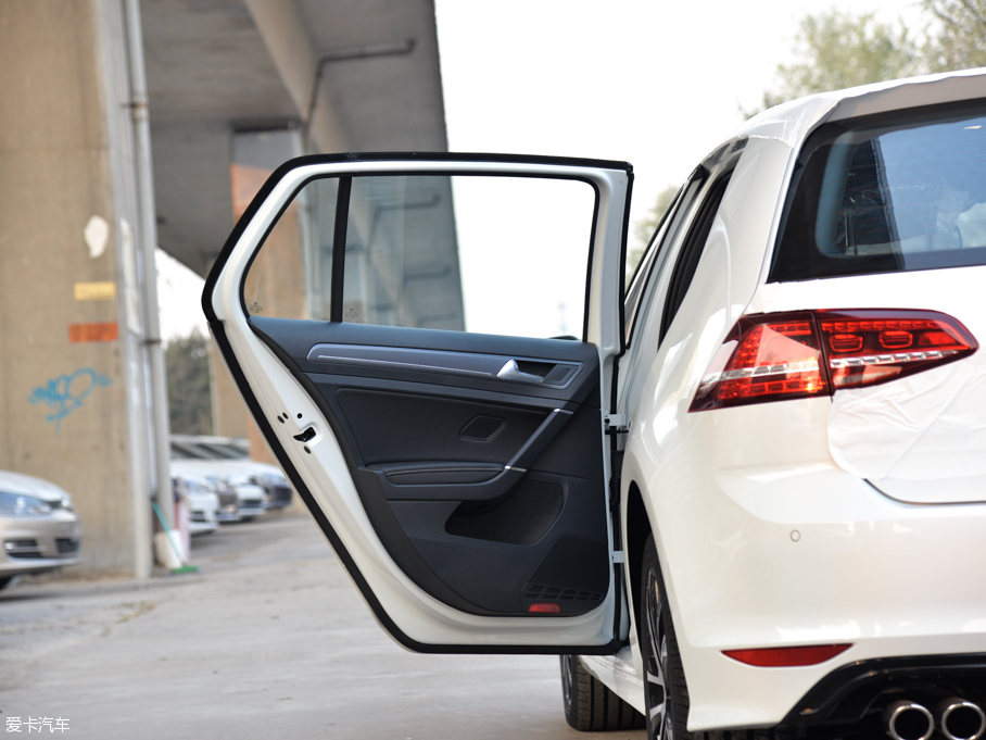 2016ߠ 1.4TSI ԄR-Line