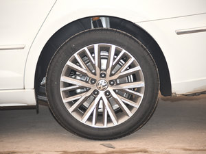 2016款1.8TSI 豪华型 轮圈
