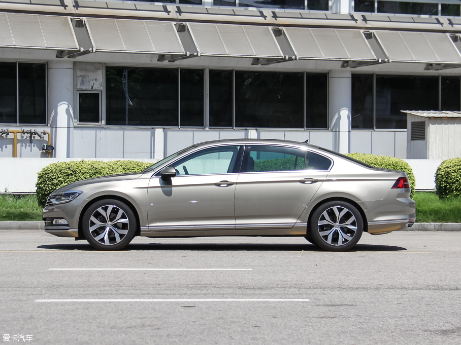 2017~v 380TSI DSG Ş