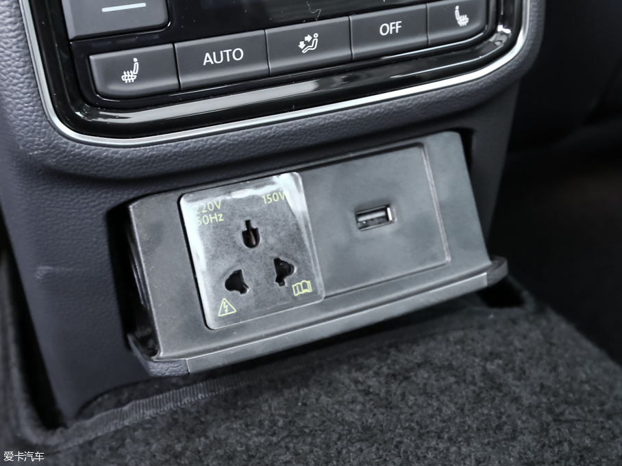 2017���~�v 380TSI DSG ��Ş��