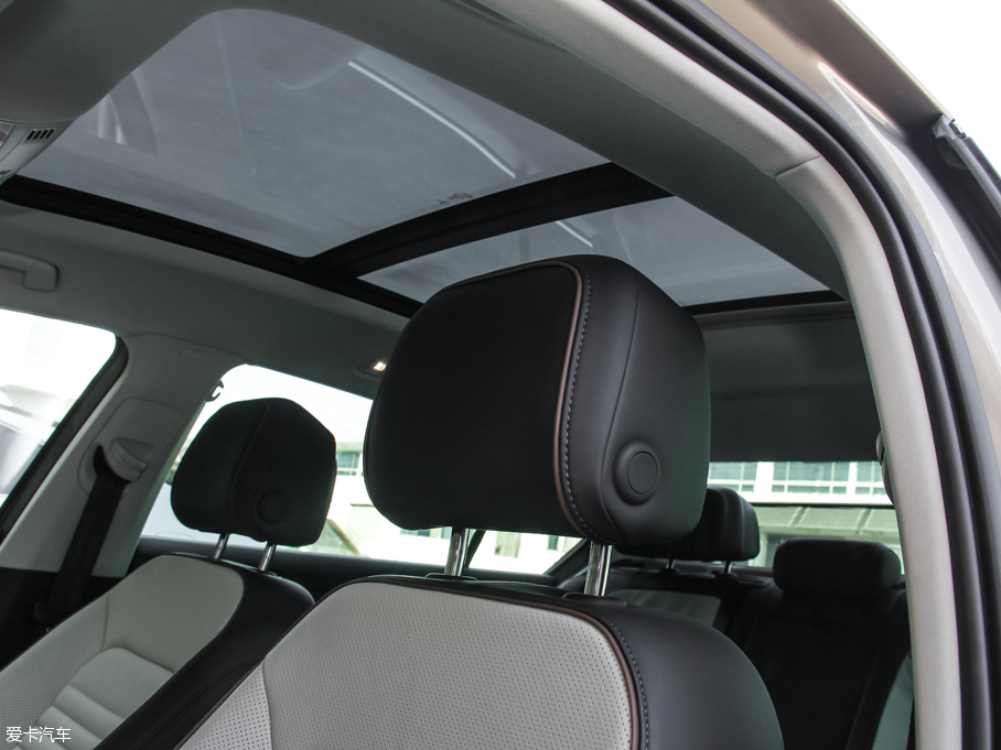 2017���~�v 380TSI DSG ��Ş��