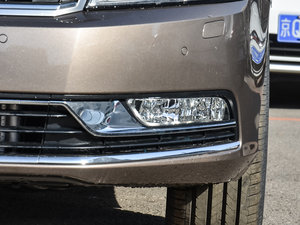 2016款1.8TSI 智享豪华型 前雾灯