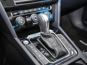 2017380TSI DSG Ş QU