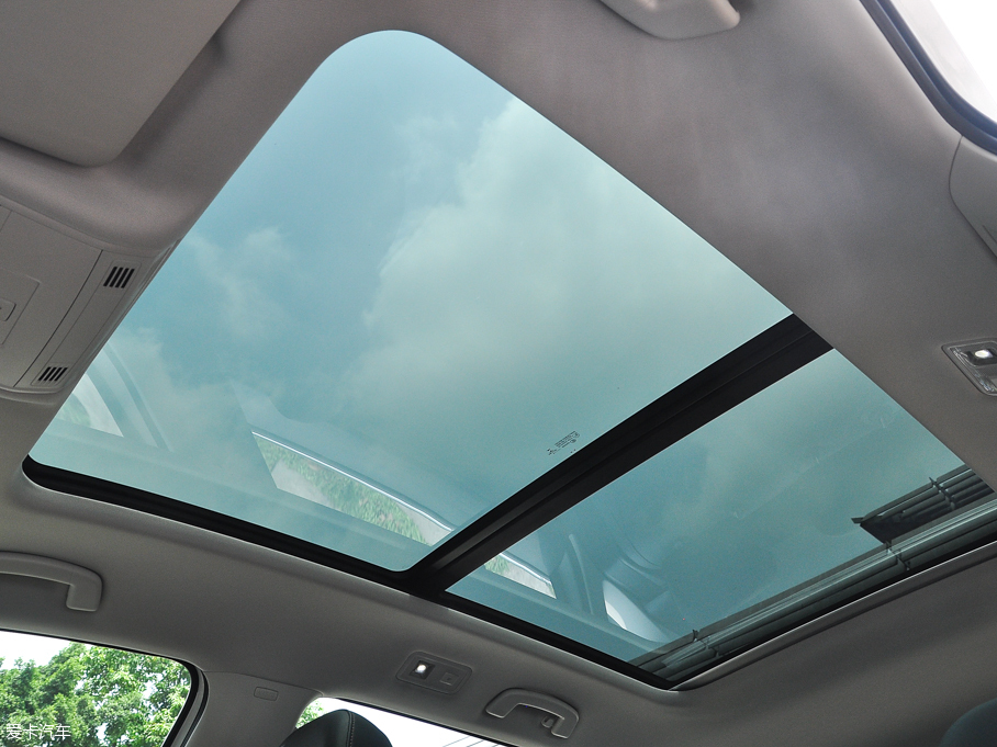 2016ߠ򡤼 280TSI ԄӺA