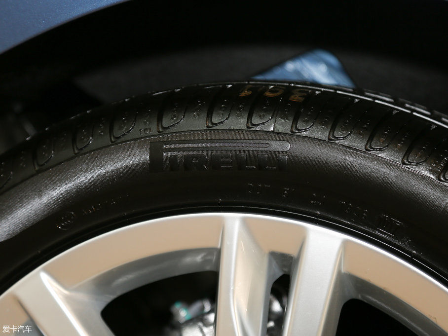 2016ߠ򡤼 230TSI ԄӺA