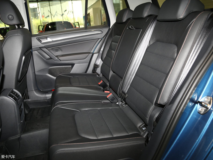 2016ߠ򡤼 230TSI ԄӺA