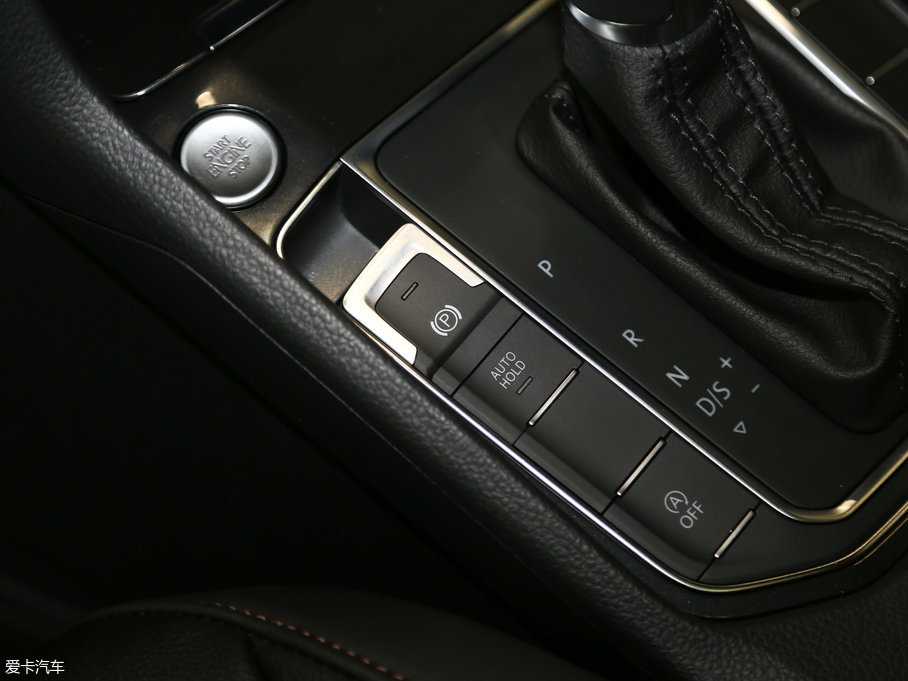 2016ߠ򡤼 230TSI ԄӺA