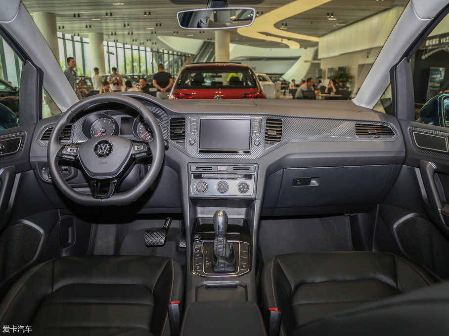 2016ߠ򡤼 230TSI ԄӺA