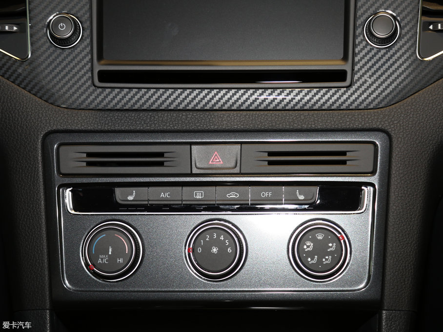 2016ߠ򡤼 230TSI ԄӺA