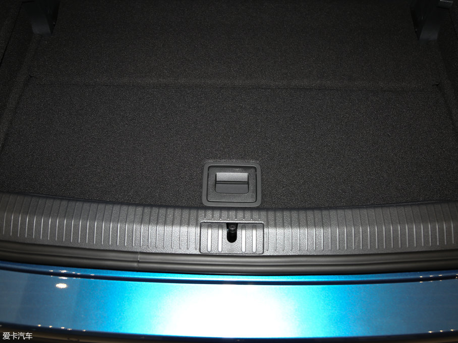 2016ߠ򡤼 230TSI ԄӺA