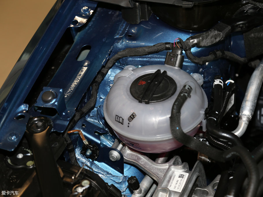 2016ߠ򡤼 230TSI ԄӺA