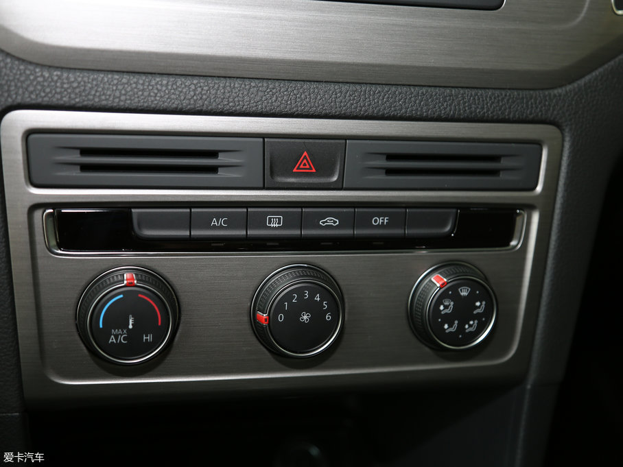 2016��ߠ��򡤼��� 1.6L �Ԅ����m��