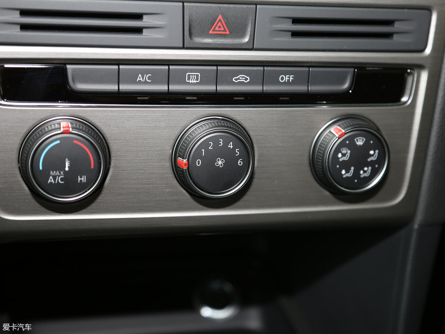 2016��ߠ��򡤼��� 1.6L �Ԅ����m��