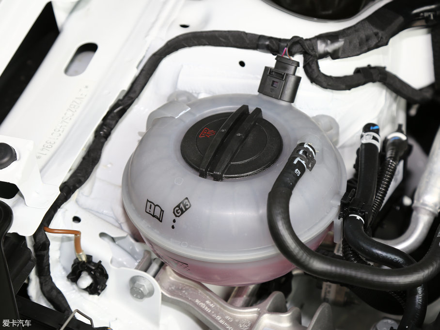 2016��ߠ��򡤼��� 1.6L �Ԅ����m��