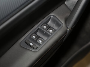 2016230TSI ԄӺA {܇ƅ^	