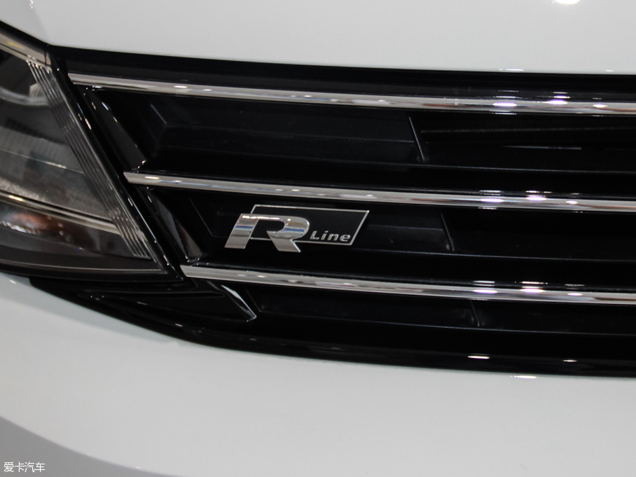 2016v 280TSI ԄR-Line