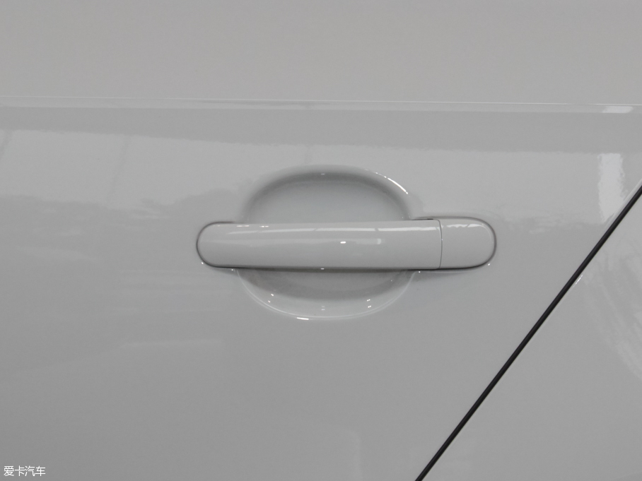 2016v 280TSI ԄR-Line