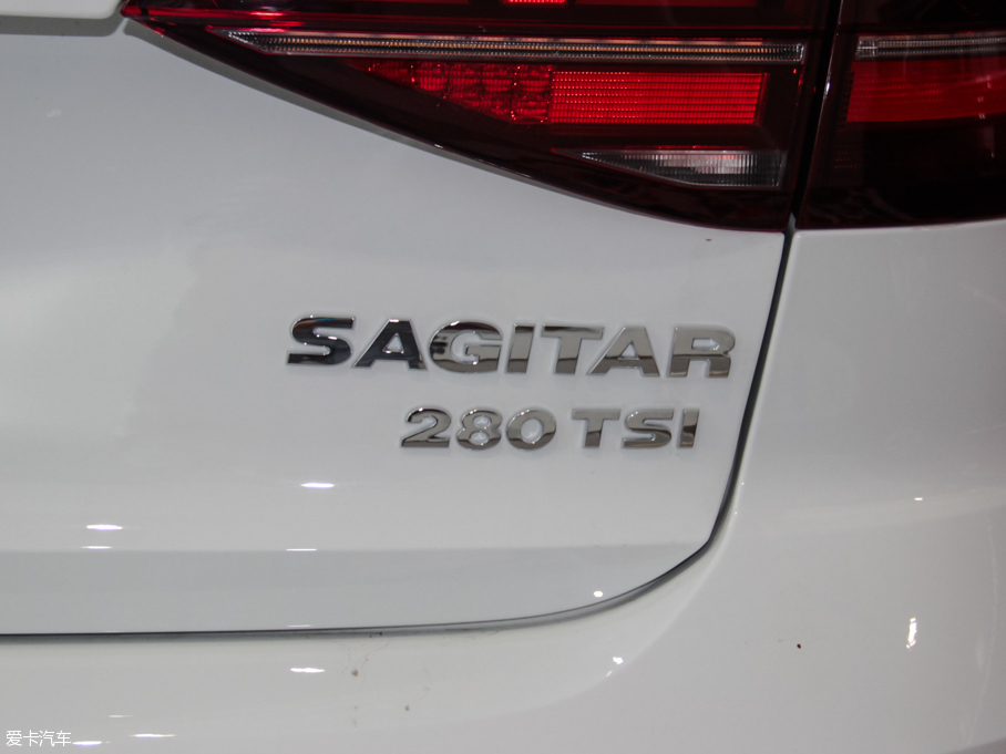 2016v 280TSI ԄR-Line