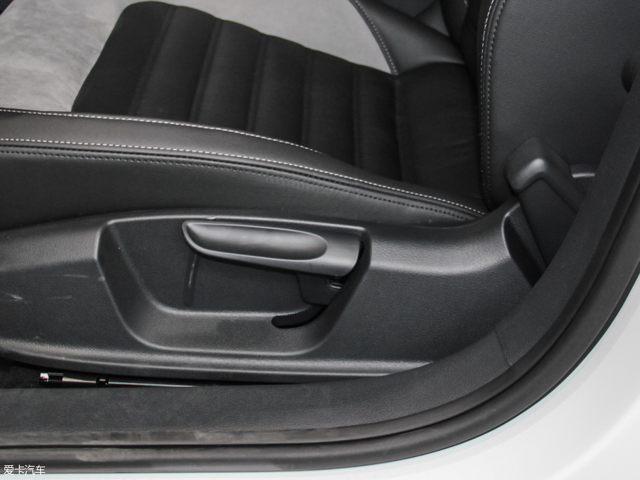 2016v 280TSI ԄR-Line