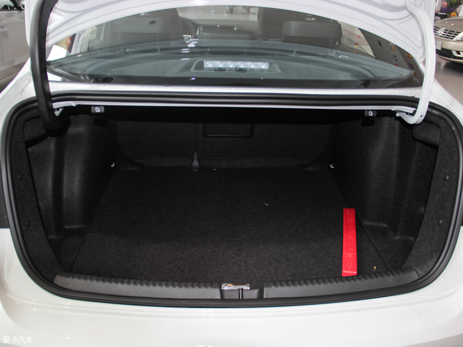 2016v 280TSI ԄR-Line