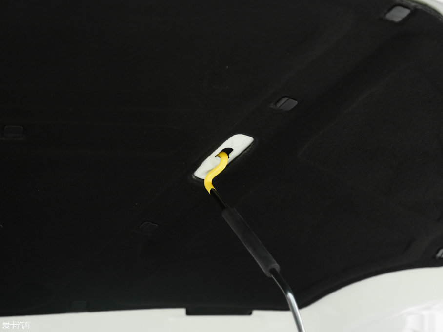 2016v 280TSI ԄR-Line