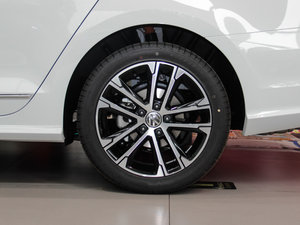 2016280TSI ԄR-Line ^