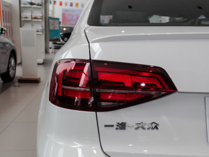 2016280TSI ԄR-Line ^