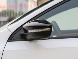 2016280TSI ԄR-Line ^