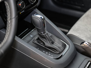 2016款280TSI 自动R-Line 换挡杆