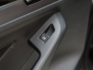 2016280TSI ԄR-Line п؅^