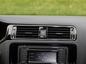 2016280TSI ԄR-Line {L