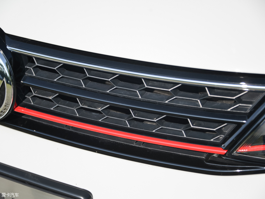 2016�����vGLI 2.0TSI GLI