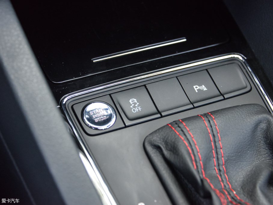 2016�����vGLI 2.0TSI GLI