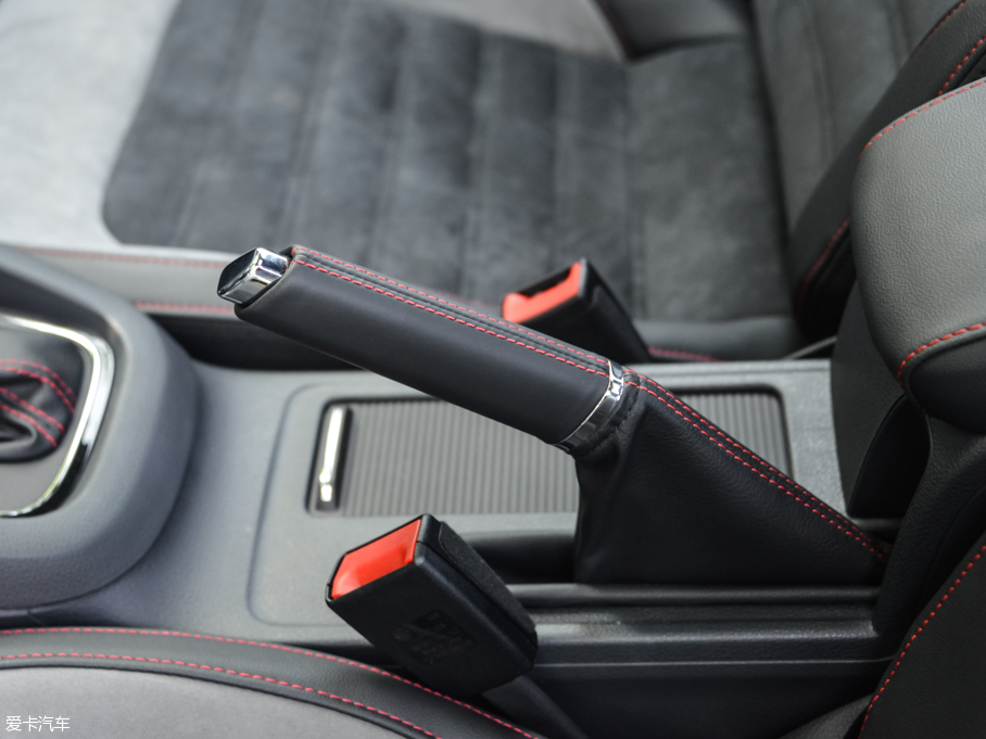 2016�����vGLI 2.0TSI GLI