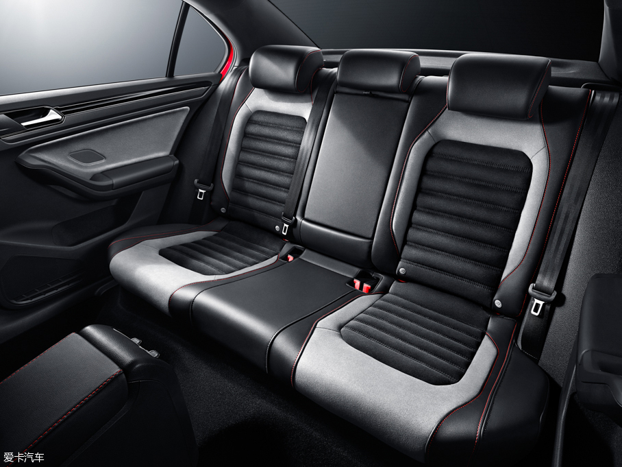 2016�����vGLI 2.0TSI GLI