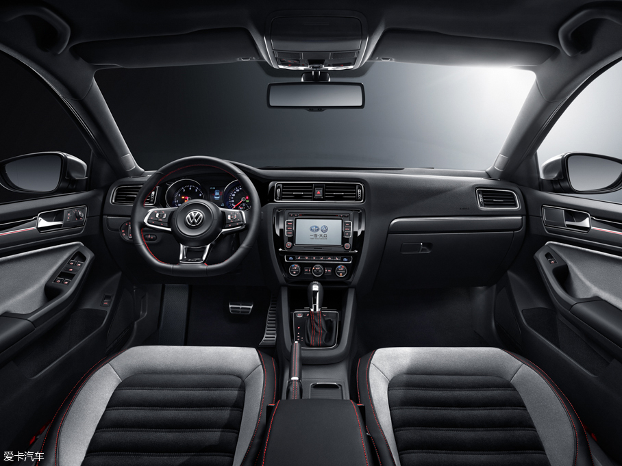 2016�����vGLI 2.0TSI GLI