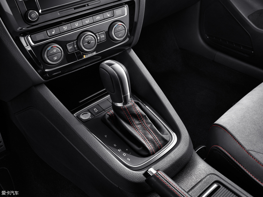 2016�����vGLI 2.0TSI GLI