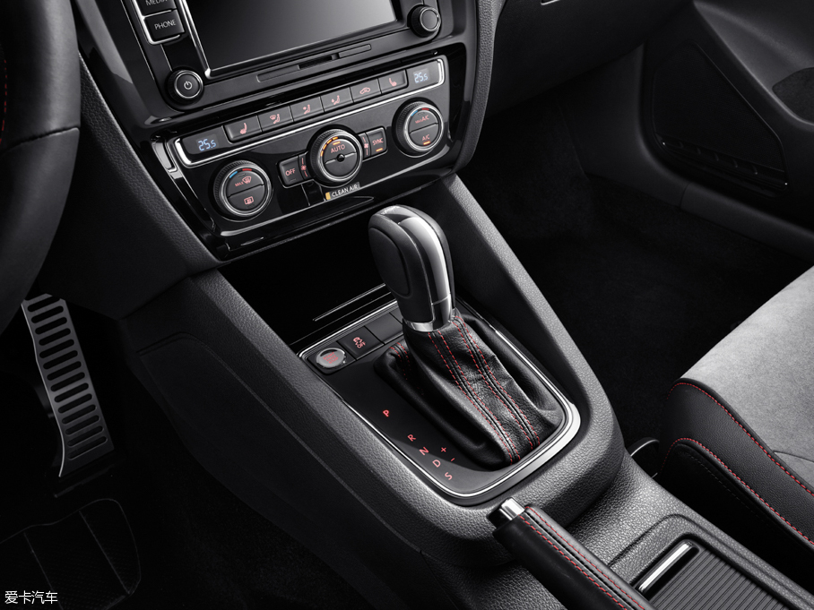 2016�����vGLI 2.0TSI GLI