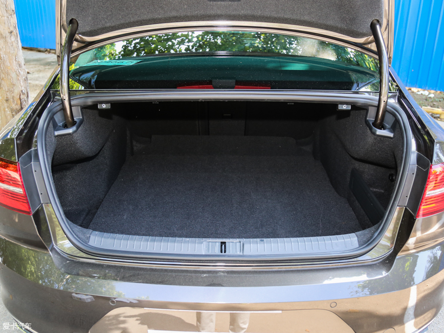 一汽-大眾2017款邁騰