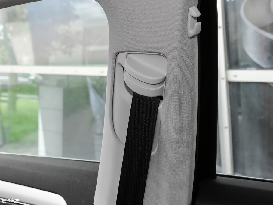 2017���~�v 330TSI DSG ���m��